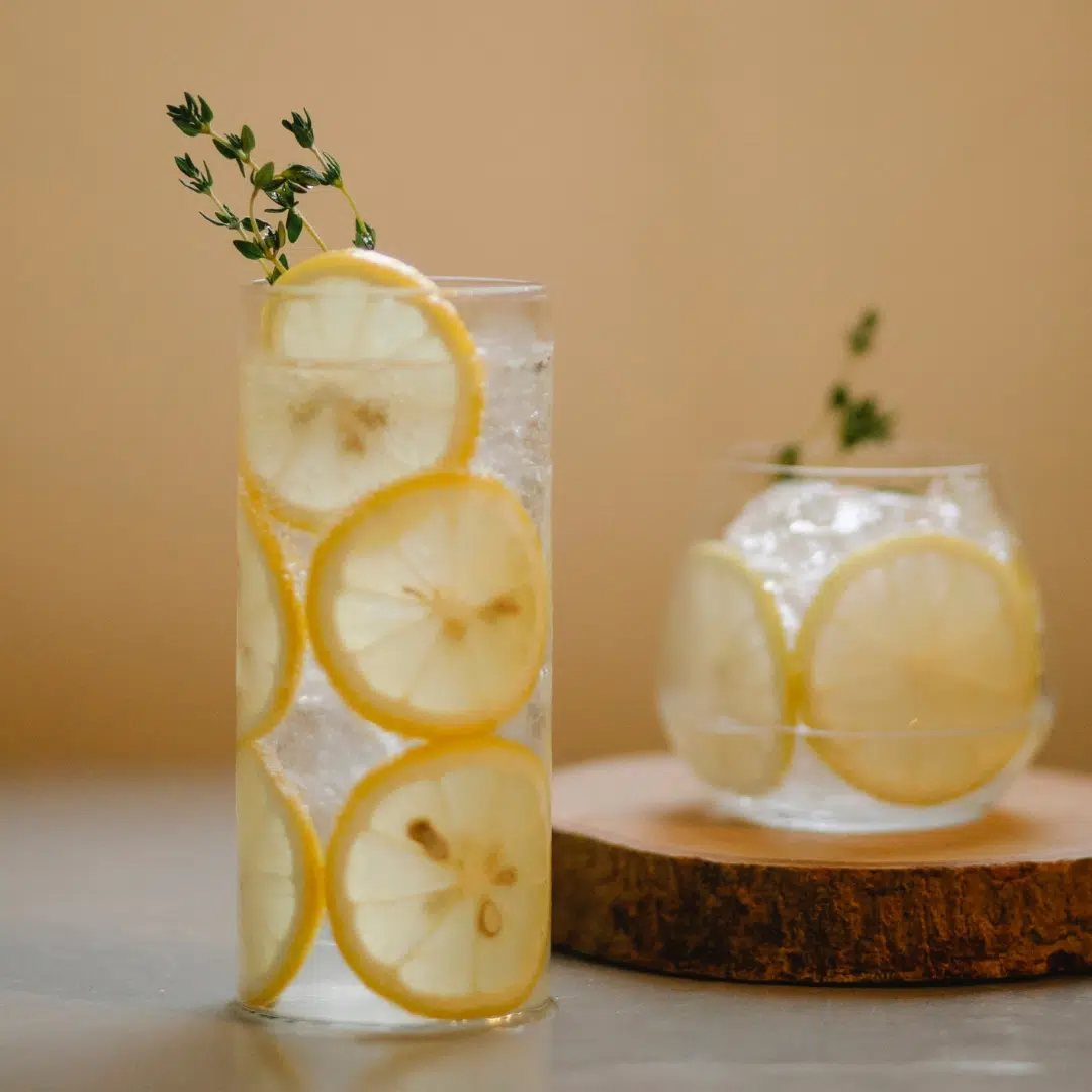 water_with_lemon